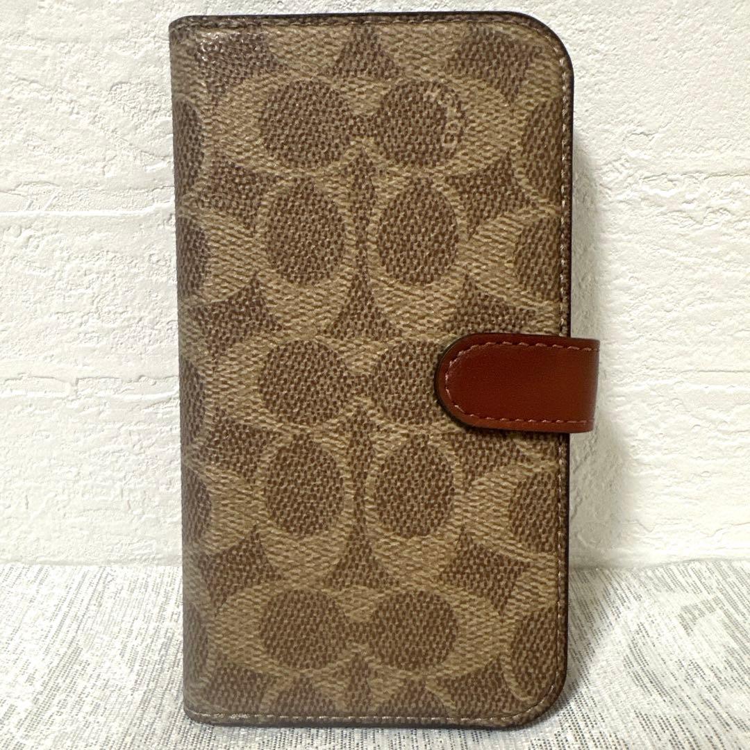 極美品 COACH 手帳型 iPhone13 スマホケース 茶 シグネチャー