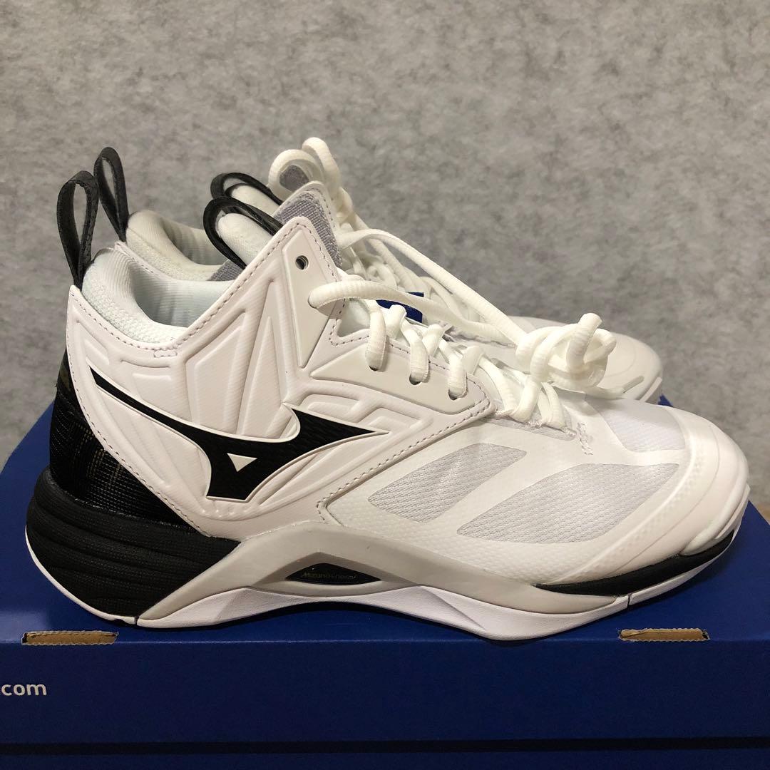 [ミズノ] バレーボールシューズ ウエーブモーメンタム 2 MID