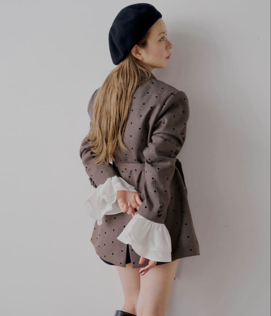 chico 【yuzuコラボ企画】袖フリルオーバージャケット