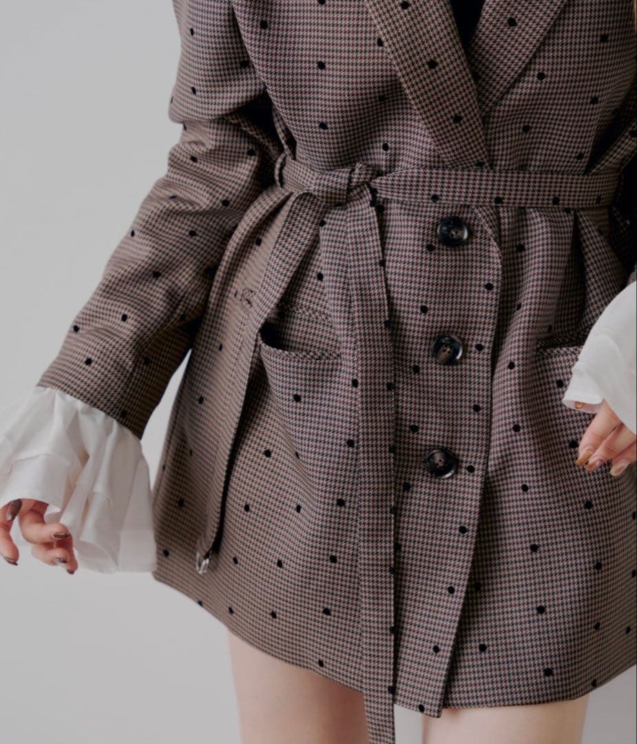 chico 【yuzuコラボ企画】袖フリルオーバージャケット