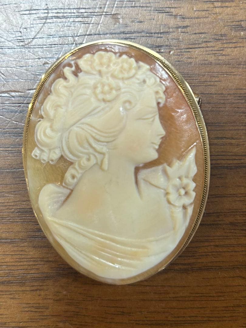 markさま専用Donadio ヴィンテージカメオブローチ K14とレプリカ