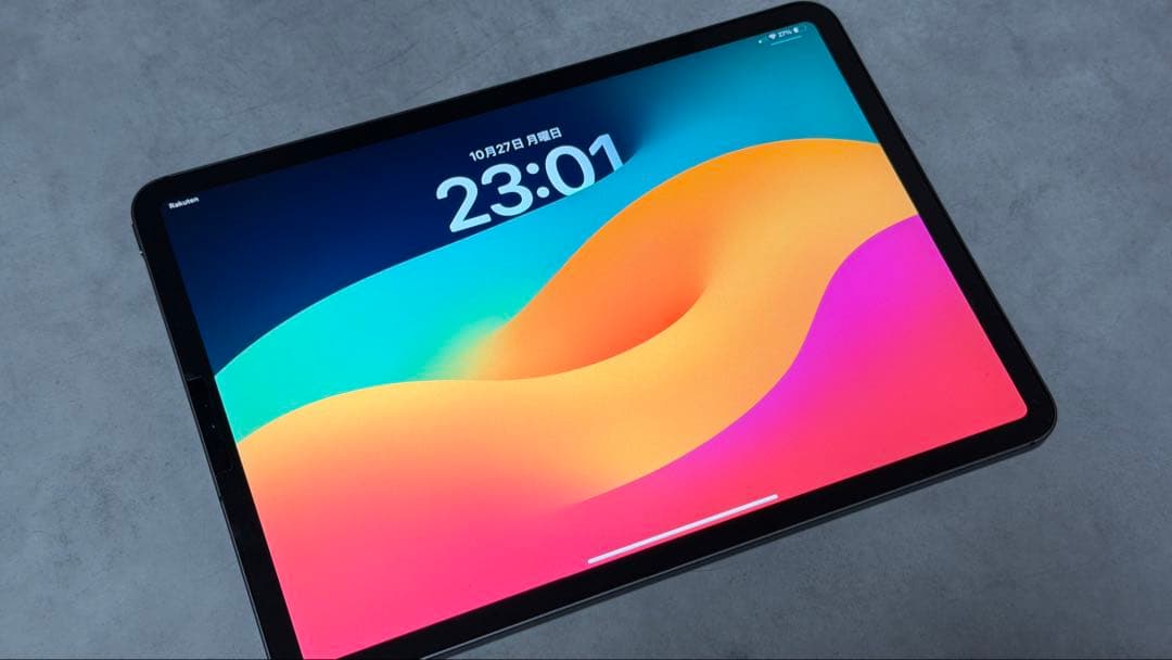 【美品】iPad Pro 11 第2世代 Cellular＋純正MagicKB