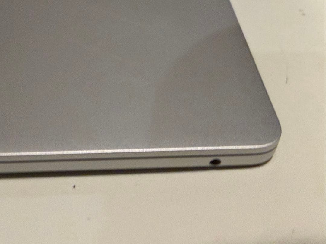 ゆーちゃんほぼ新品MacBook Air 2025 M4 32GB JIS