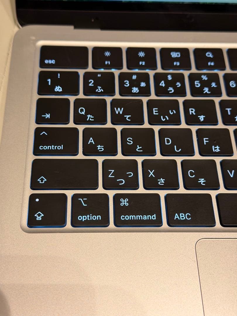 ゆーちゃんほぼ新品MacBook Air 2025 M4 32GB JIS