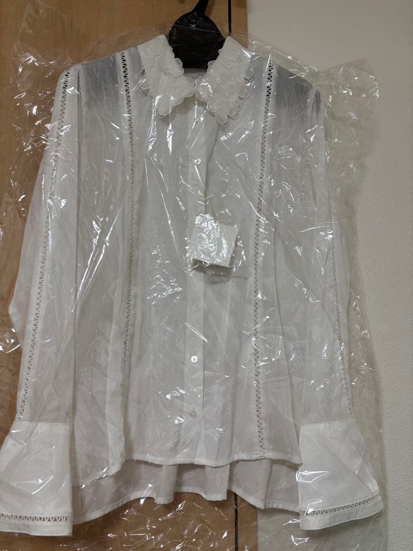 トップス Orchid Embroidered Collar Shirt