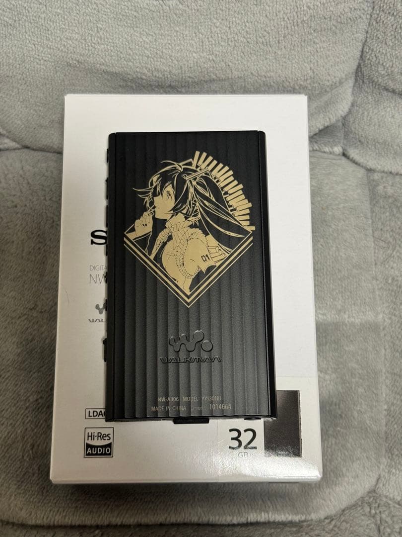 美品 SONY 初音ミク コラボ ウォークマン NW-A306 ケースセット