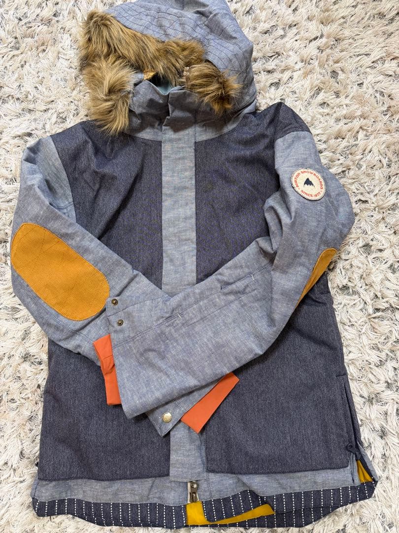 BURTON バートン　スノーボードウエア　S