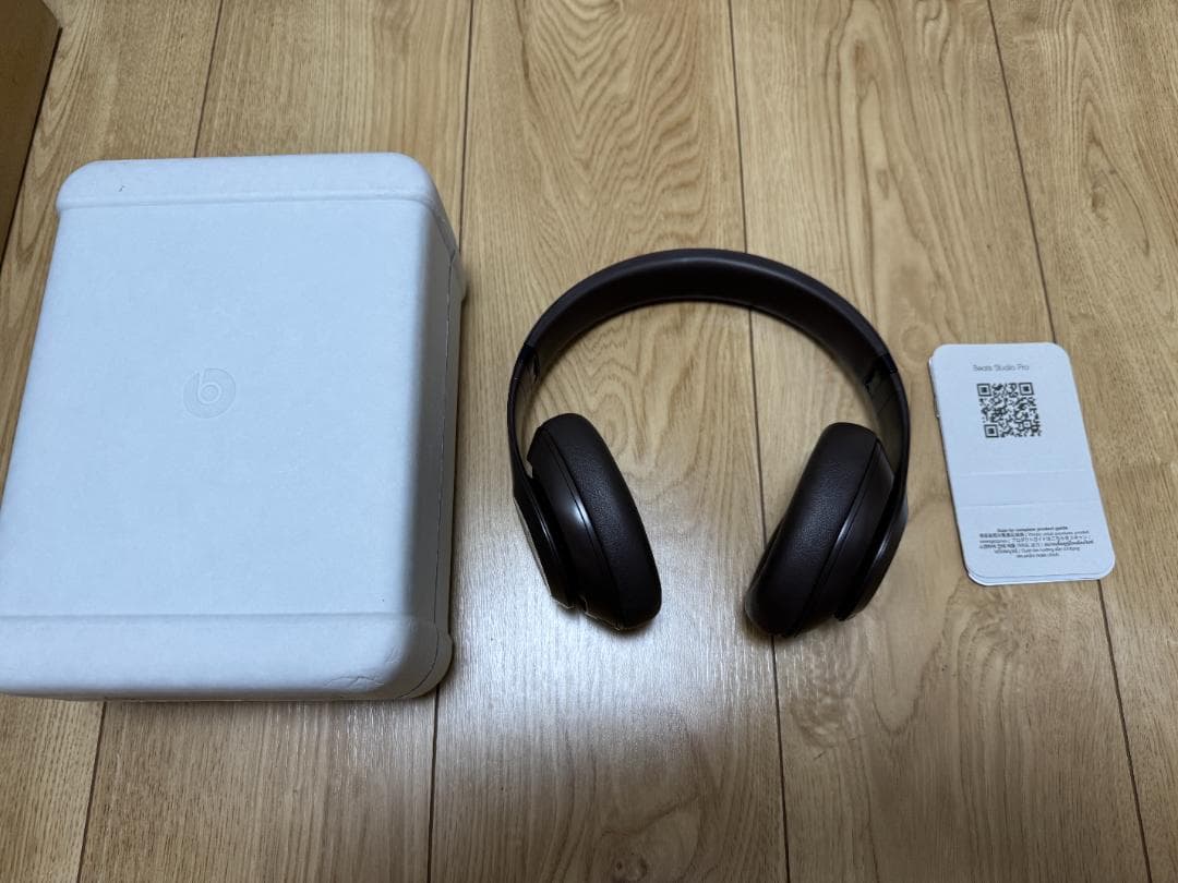 美品 Beats studio Pro ブラウン ワイヤレスヘッドホン