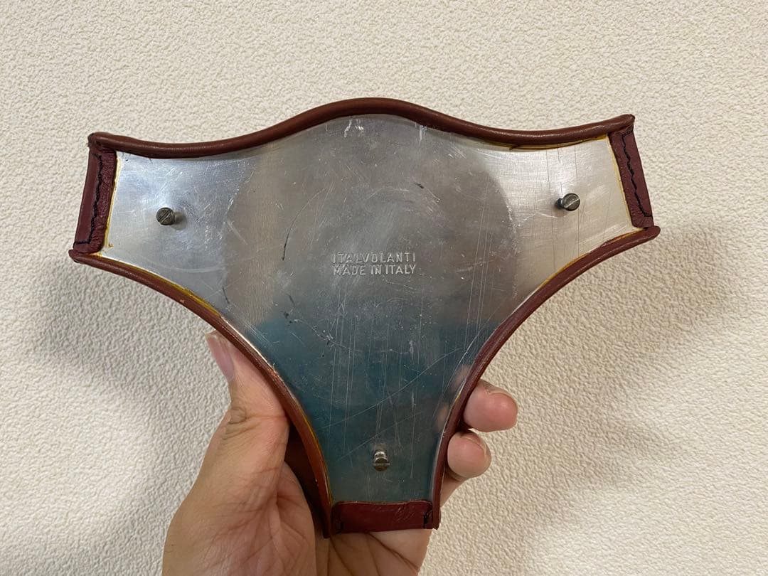 イタルボランテ　フォーメル　ステアリングカバー