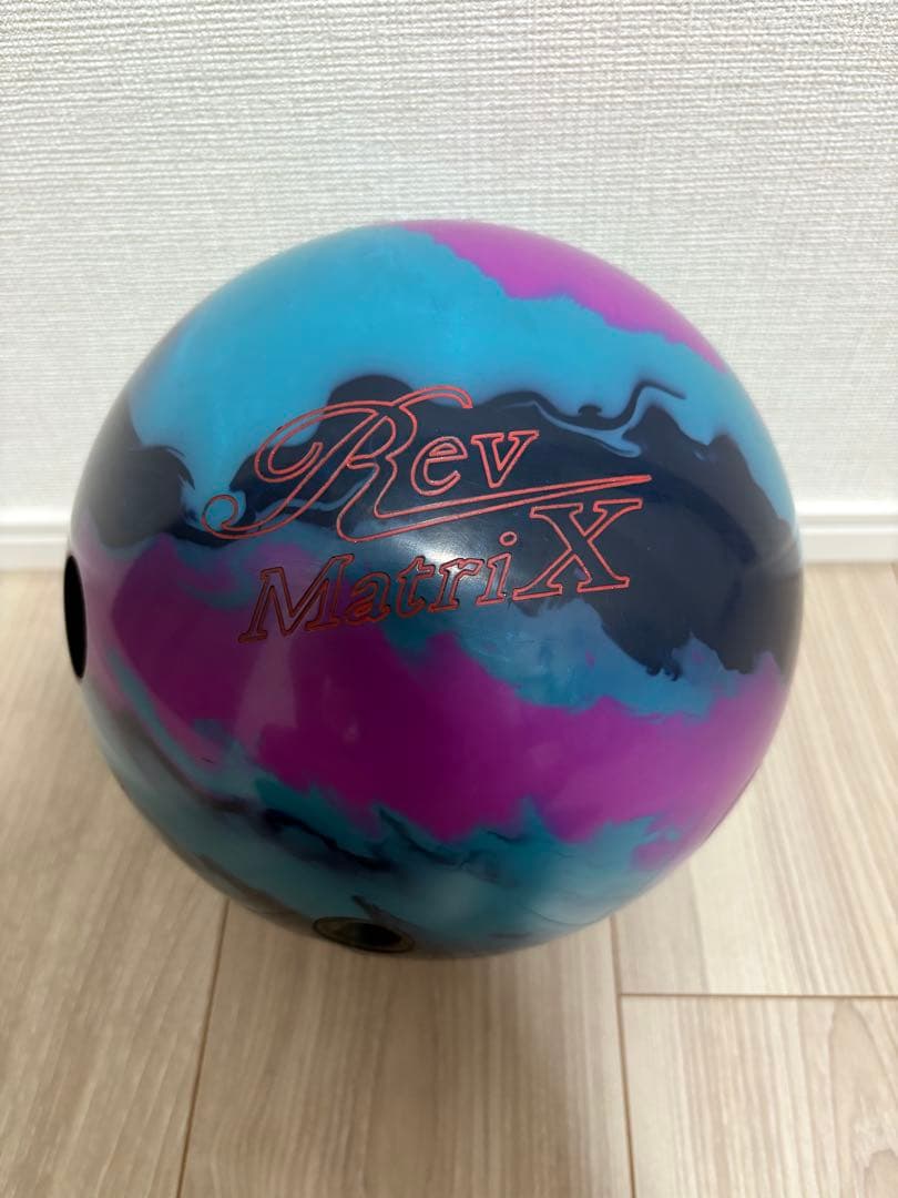 900global レブマトリックス　15P ボウリングボール