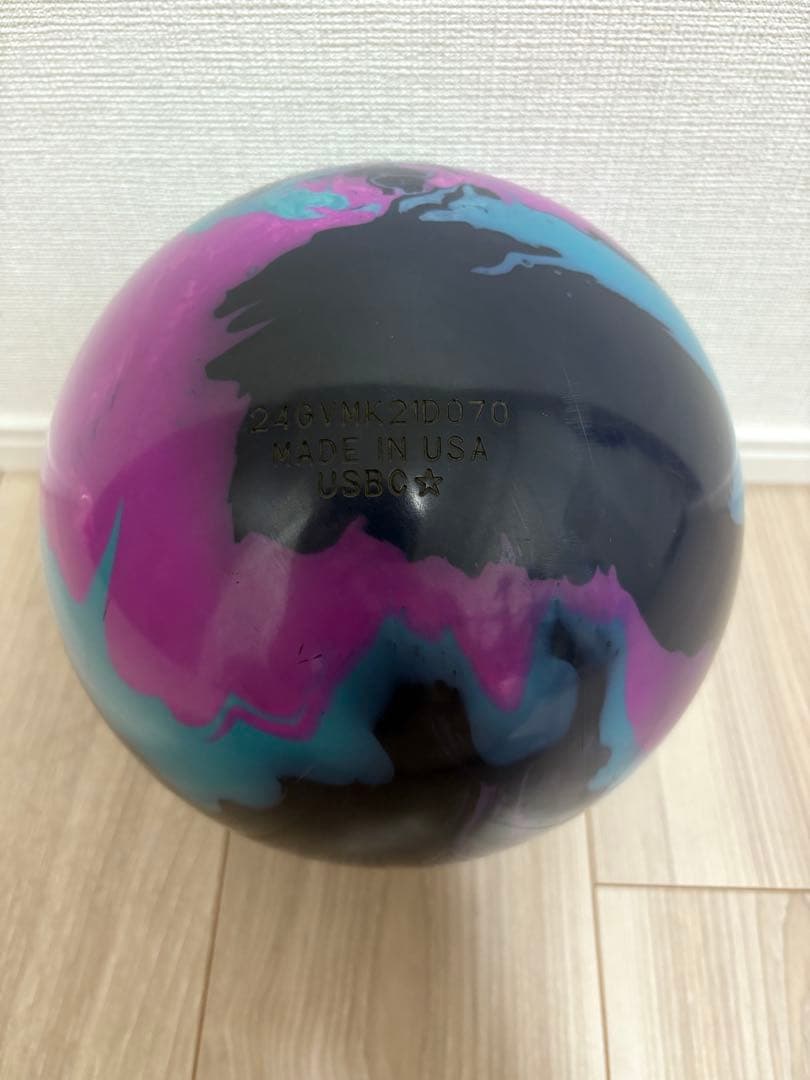 900global レブマトリックス　15P ボウリングボール