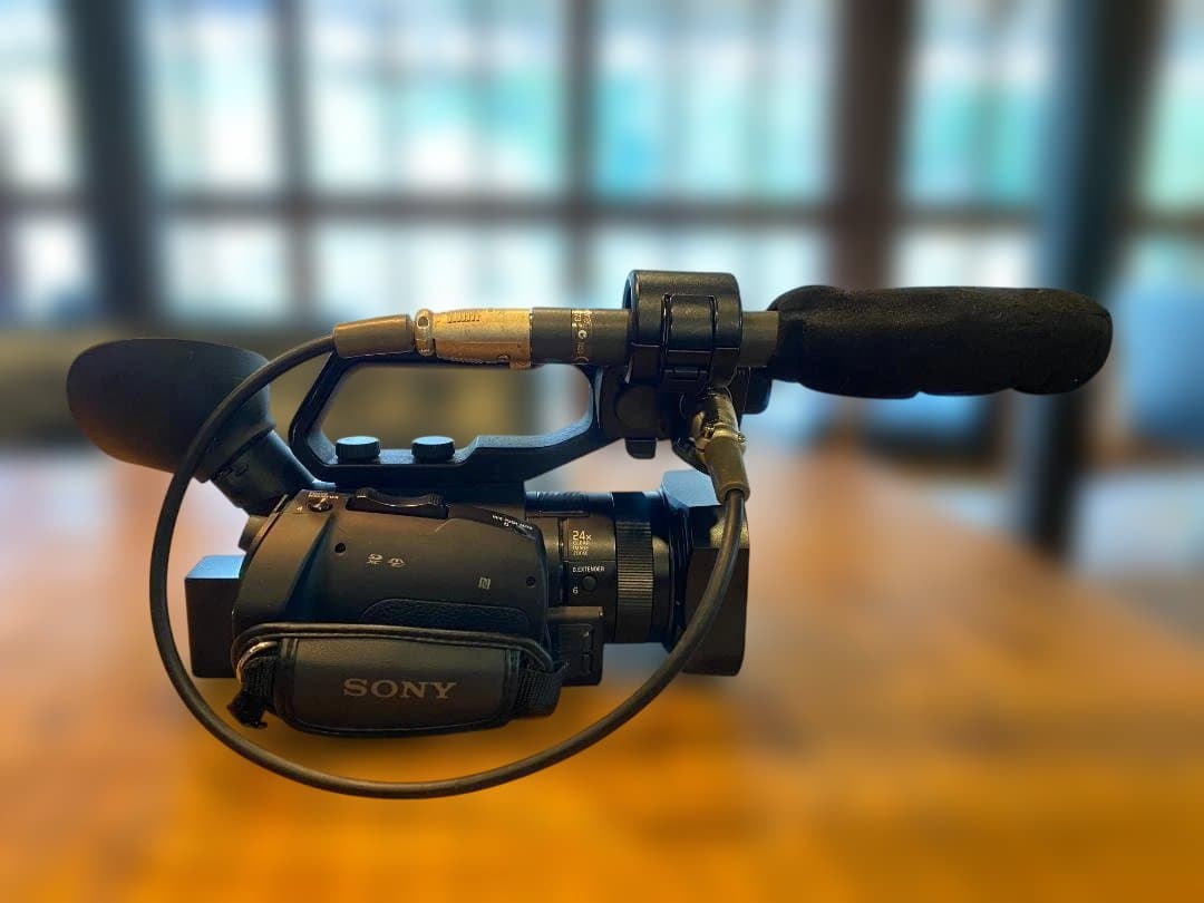 SONY PXW-X70 （４Kアップデート済み、ワイコン付き）