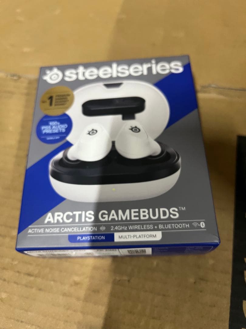 SteelSeries ゲーミングイヤホン Arctis GameBuds