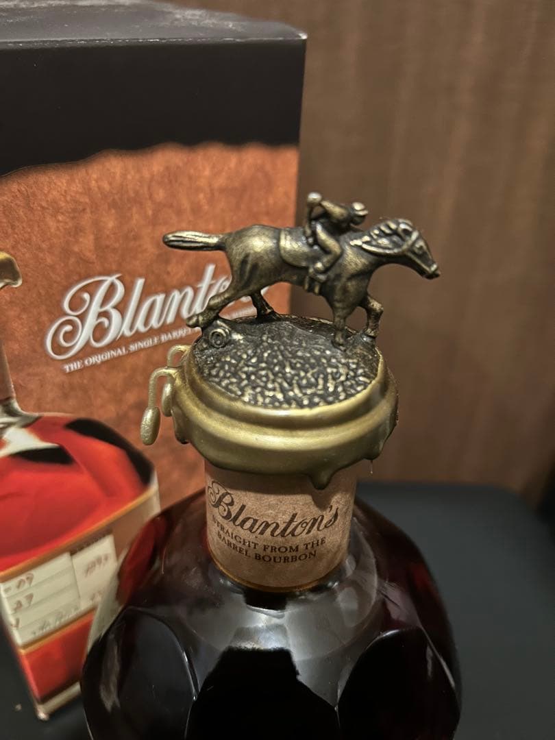 Blanton's ストレートフロムザバレル 700ml