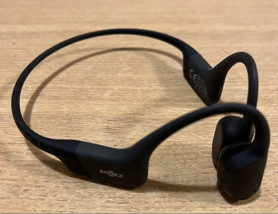 SHOKZ OPENRUN Mini 骨伝導イヤホン 磁気充電タイプ