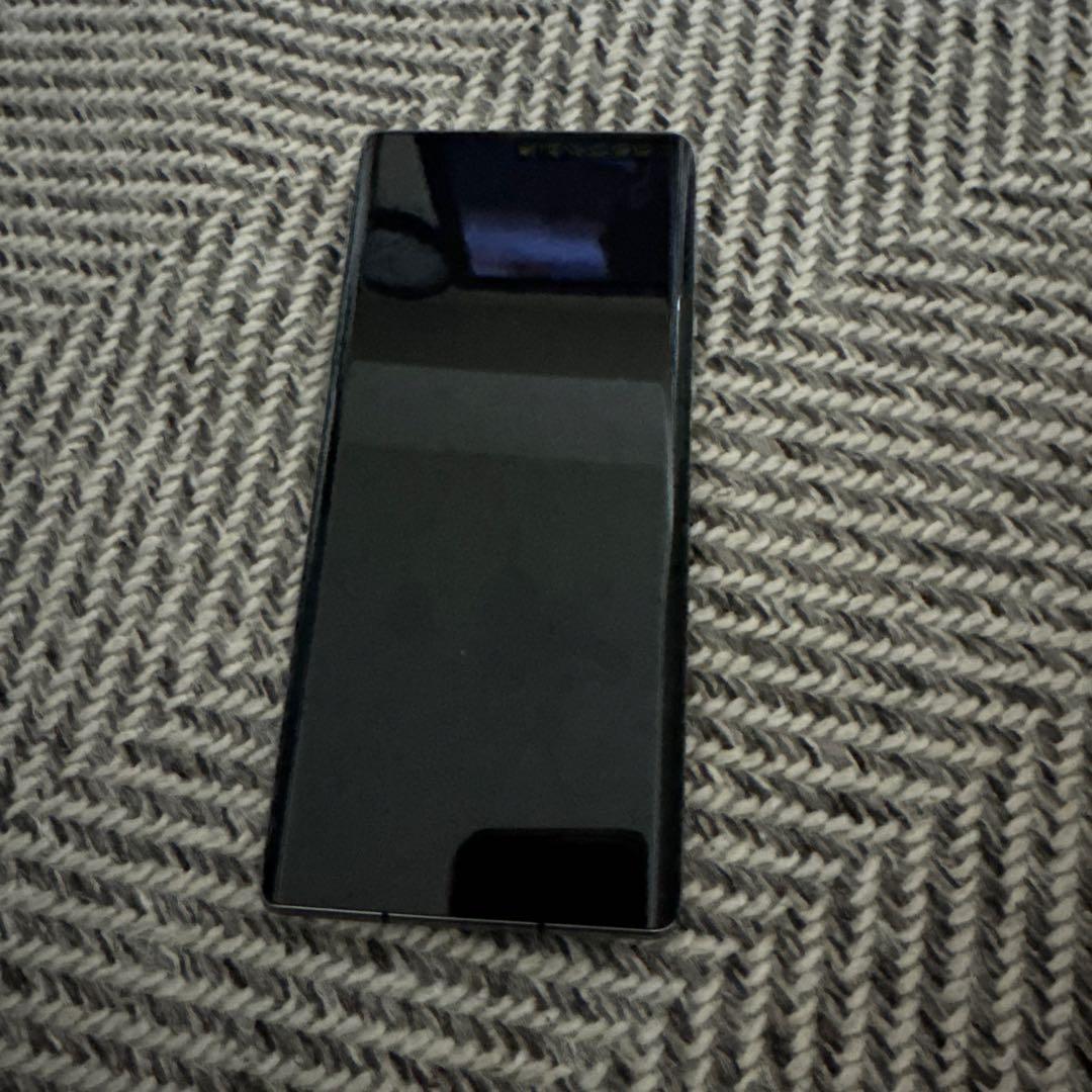 AQUOS SH-51B 2021年モデル　美品