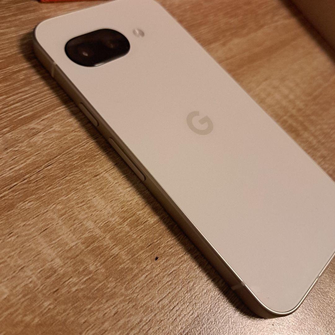 専用 Google Pixel 9a. ※購入翌日に落下でヒビ【動作可能美品】