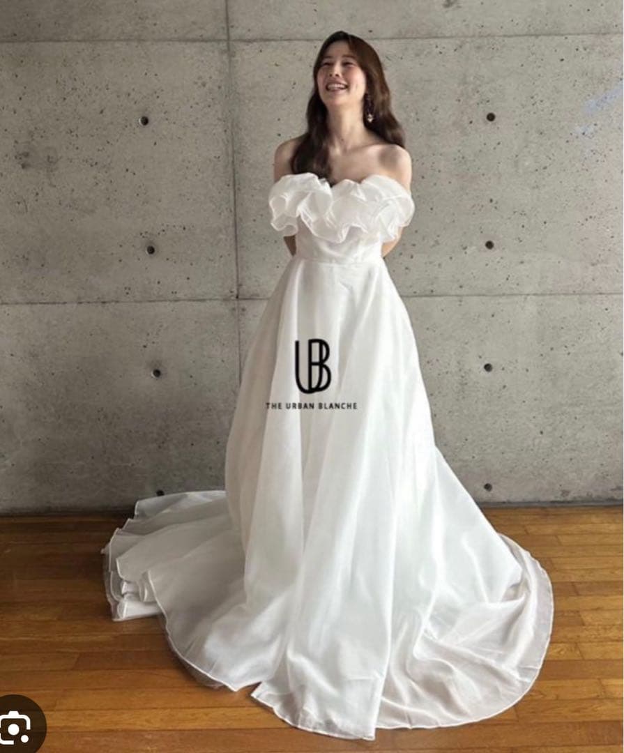 【m】THE URBAN BLANCHE 2WAYフリルウェディングドレス