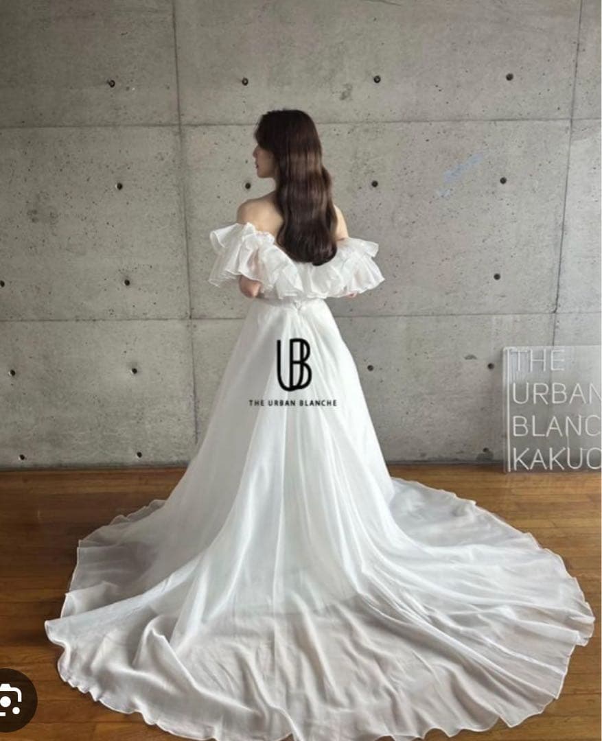 【m】THE URBAN BLANCHE 2WAYフリルウェディングドレス
