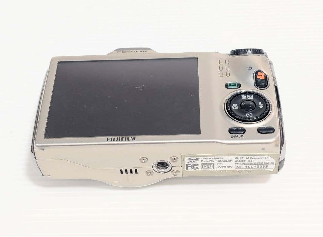 FUJIFILM F600EXR 富士フイルム　デジタルカメラ　ゴールド