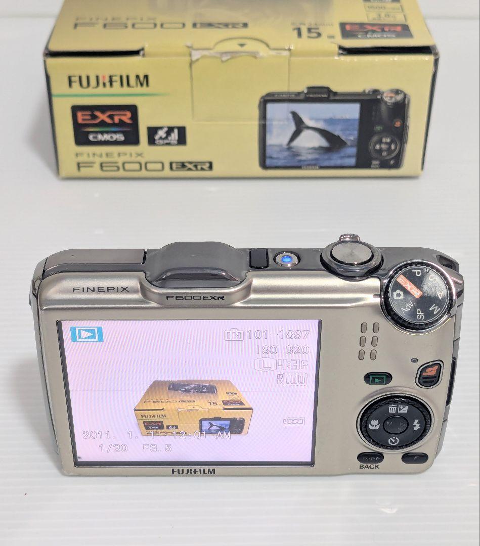 FUJIFILM F600EXR 富士フイルム　デジタルカメラ　ゴールド