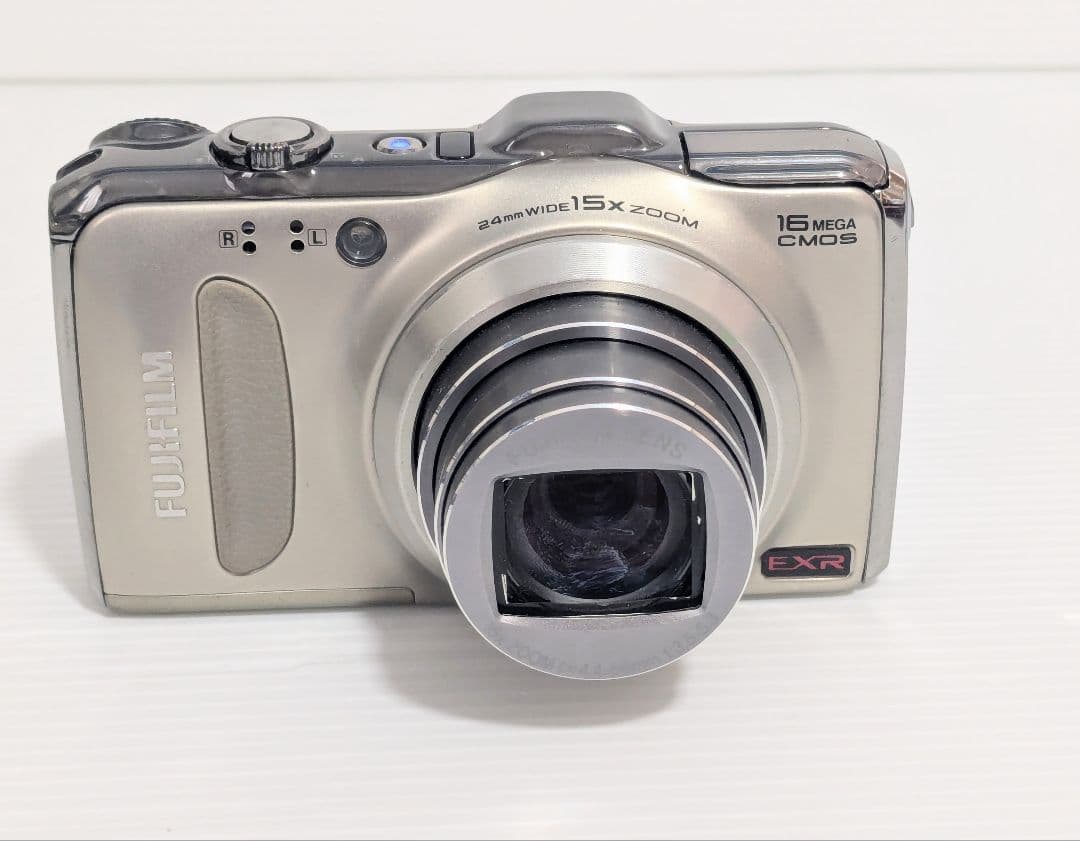 FUJIFILM F600EXR 富士フイルム　デジタルカメラ　ゴールド