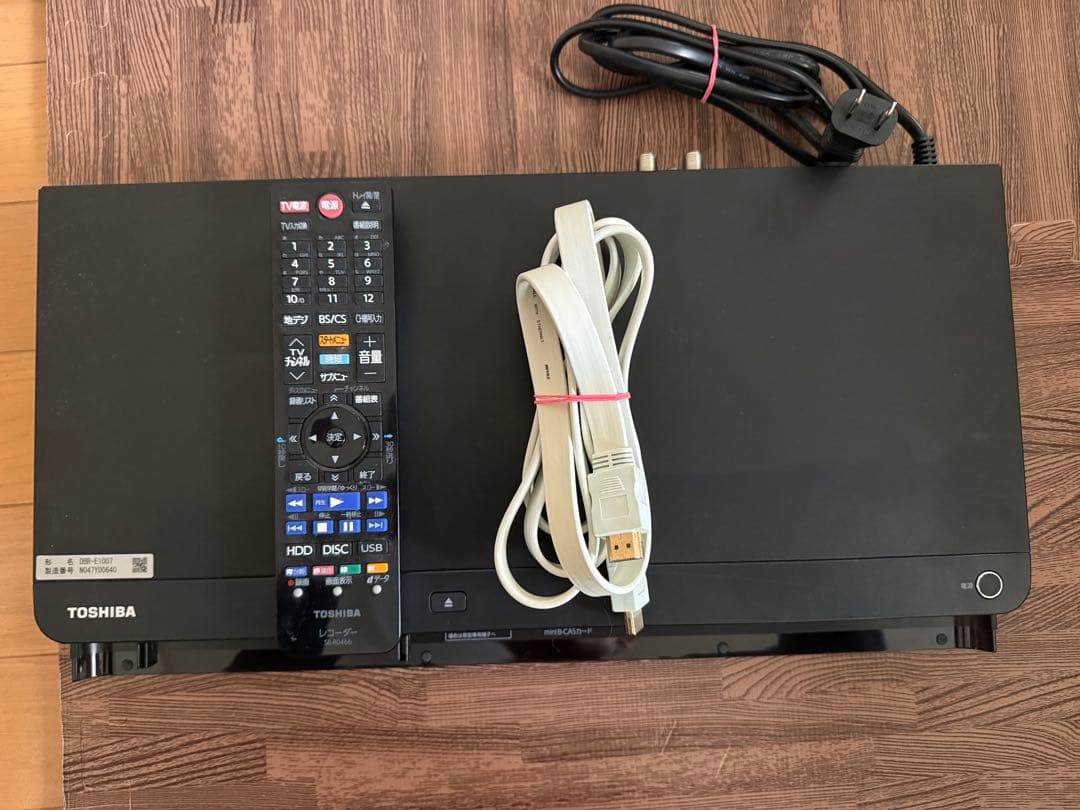 東芝ブルーレイレコーダー DBR-E1007 2017年製