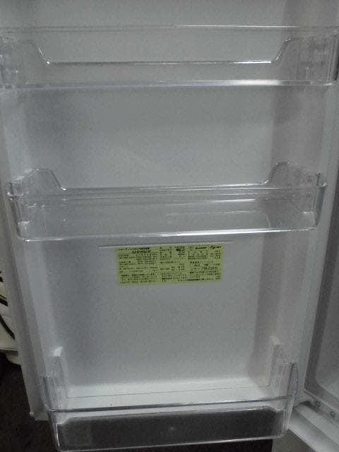 シャープ　ノンフロン冷凍冷蔵庫　SJ-D18GJ-W　2021年製　☆A5