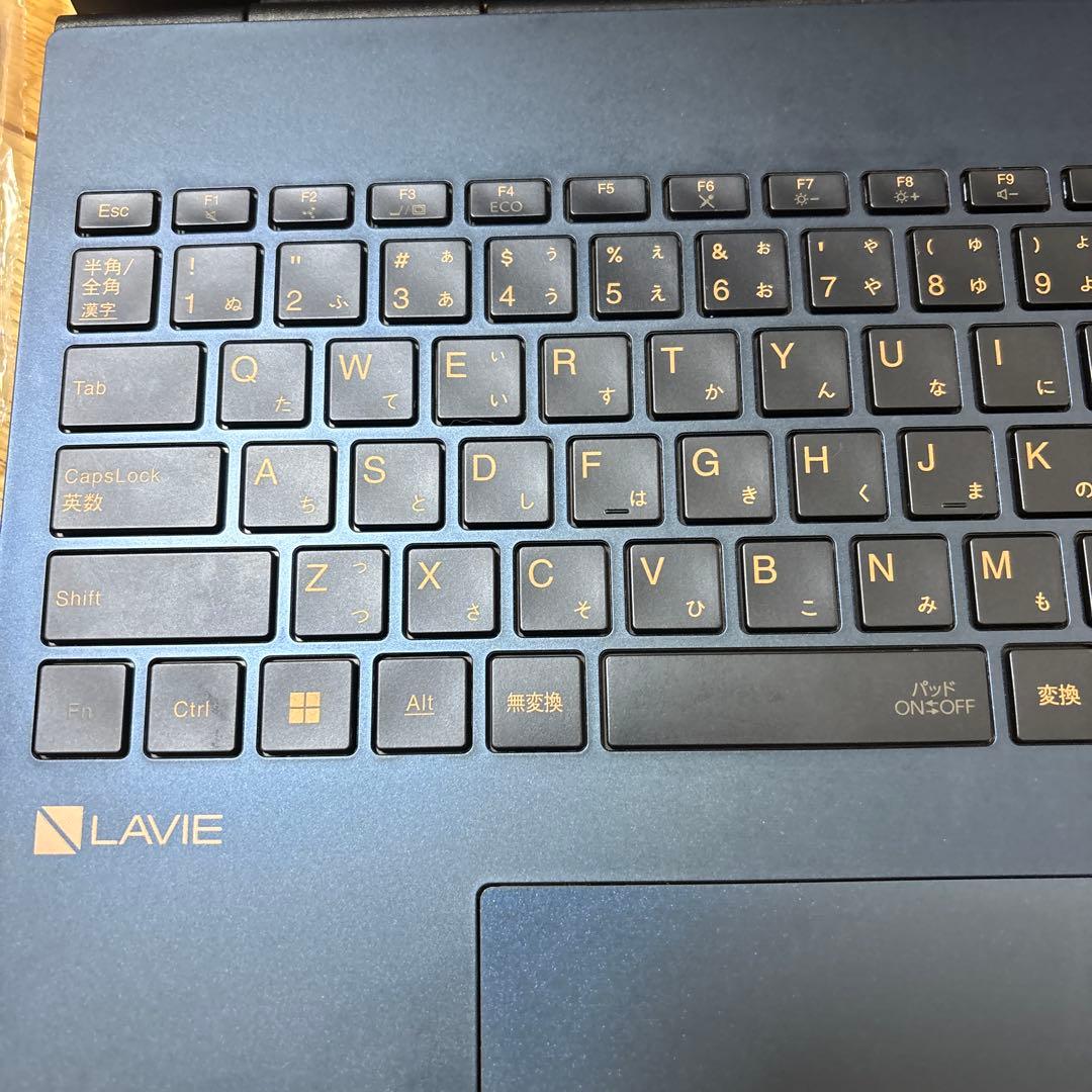 鈴*木様 NEC LAVIE N15ノートPC 青色