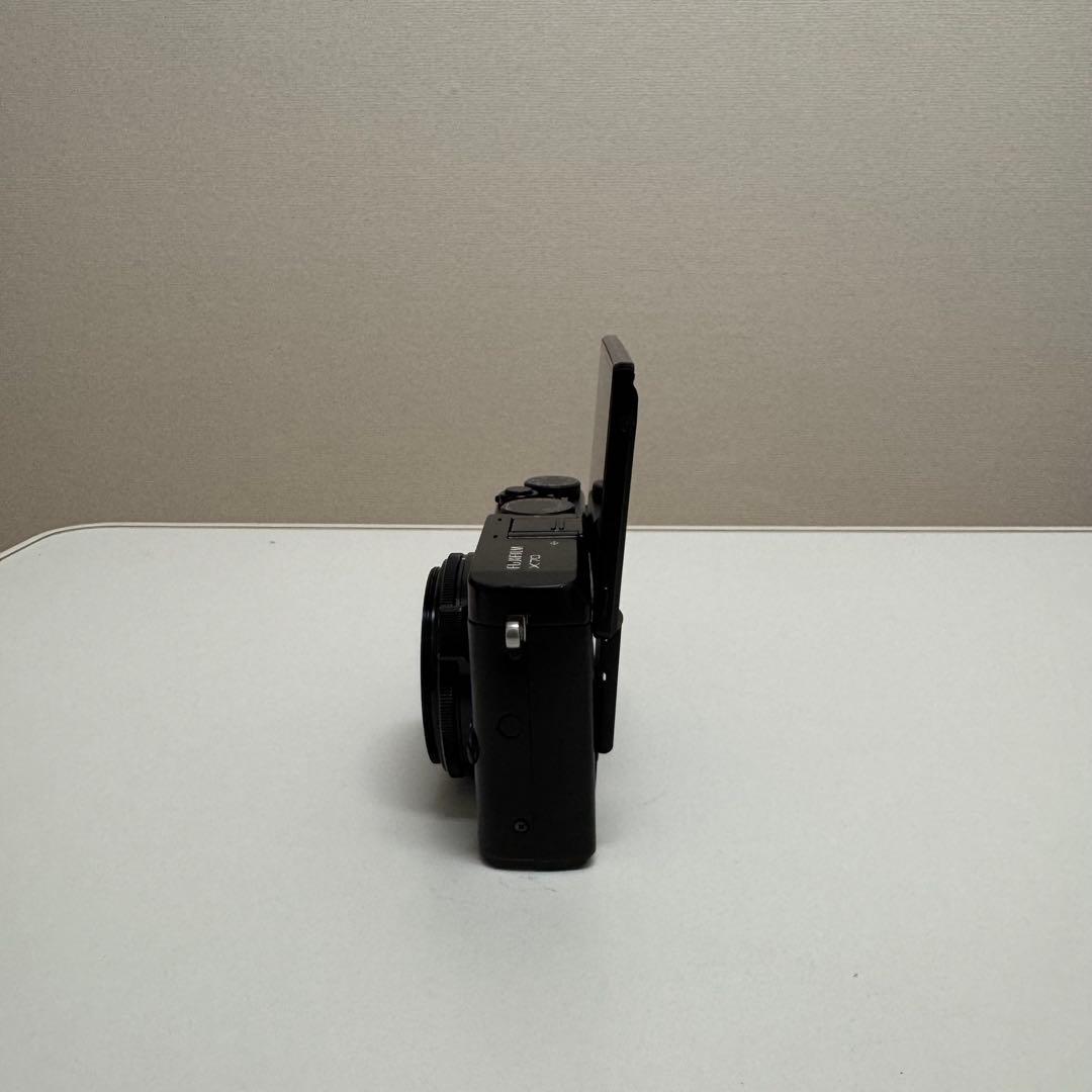 富士フイルム X70 black