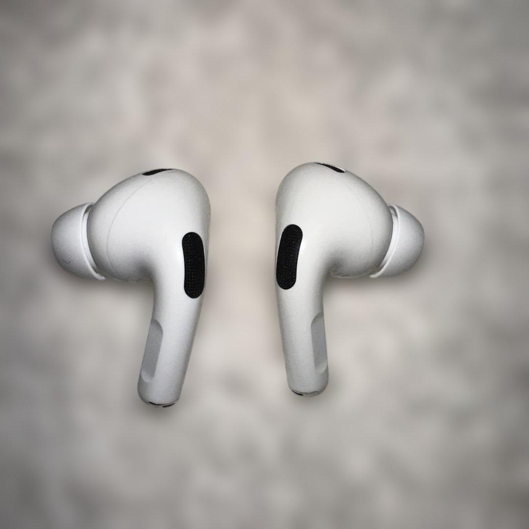 ほぼ新品 AirPodsPro第2世代 イヤホンのみ※ 充電ケース×