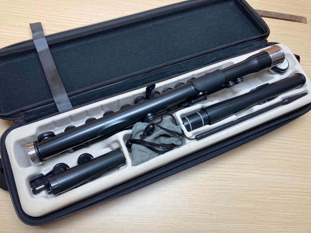 フルート ヌーボ NUVO プラスチック製