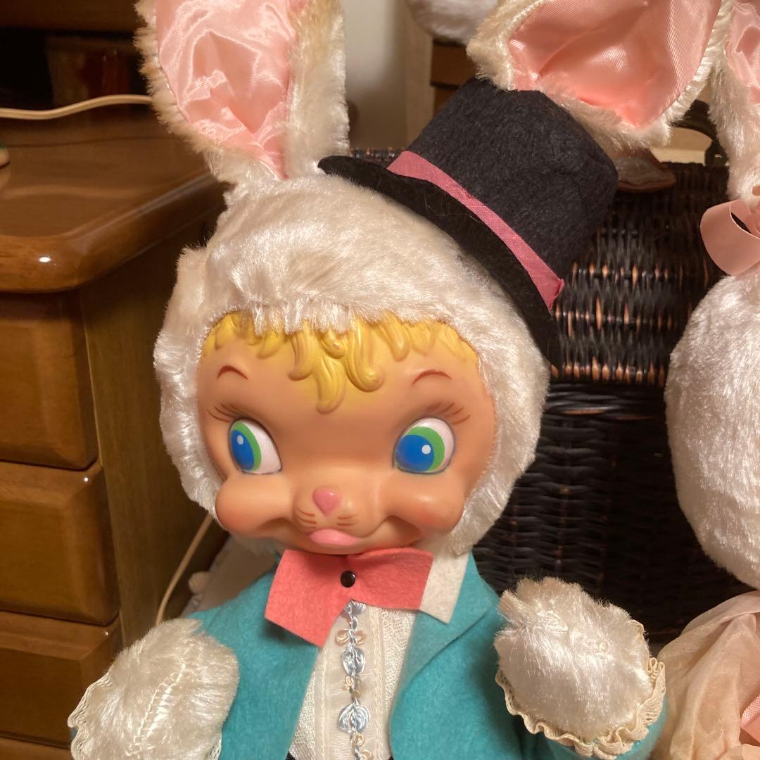 ガンドラバーフェイスバニー1体のみ 右側のバニーはsoldです。