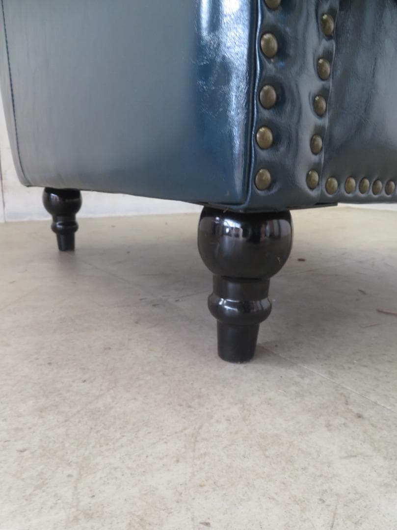 展示品■VINCENT■英国デザイン■1人掛けソファ■鋲打ち■英国伝統