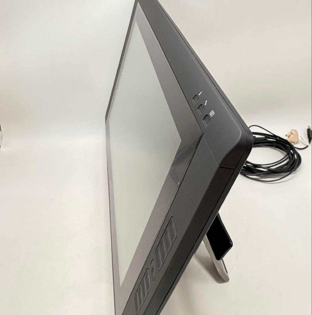 【美品・動作良好】wacom ワコム 液晶ペンタブレット DTK-2200