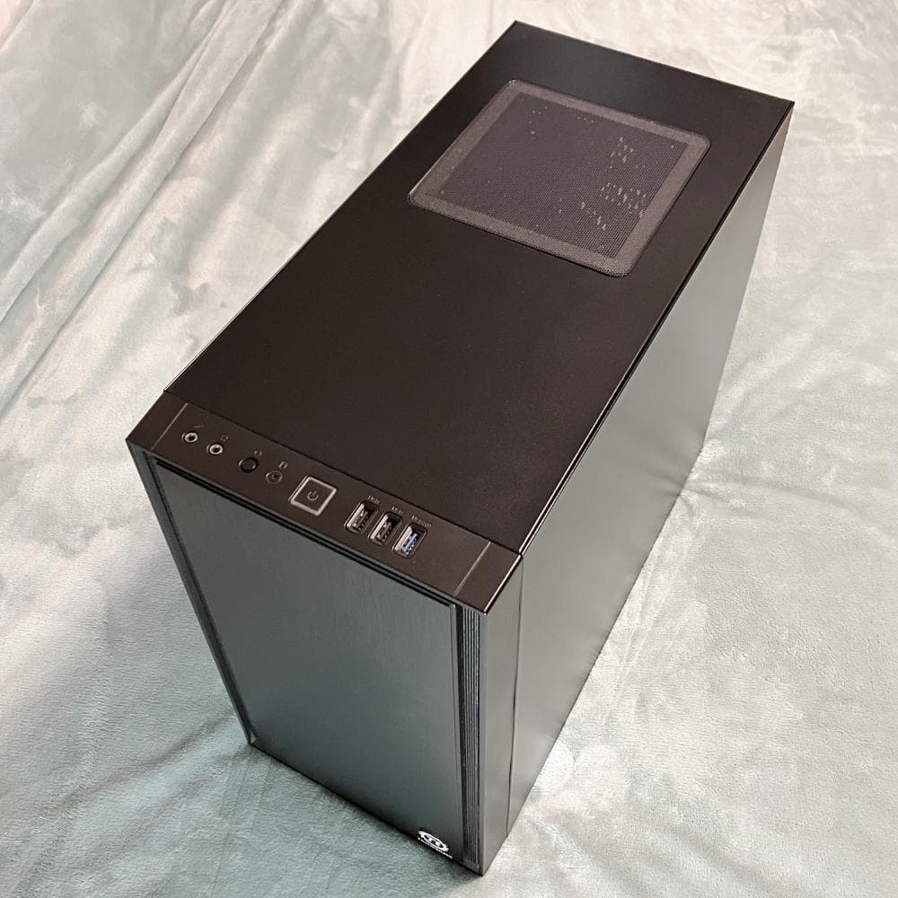 デスクトップ ・Ryzen2600/RX570/16gb/M2SSD/600W