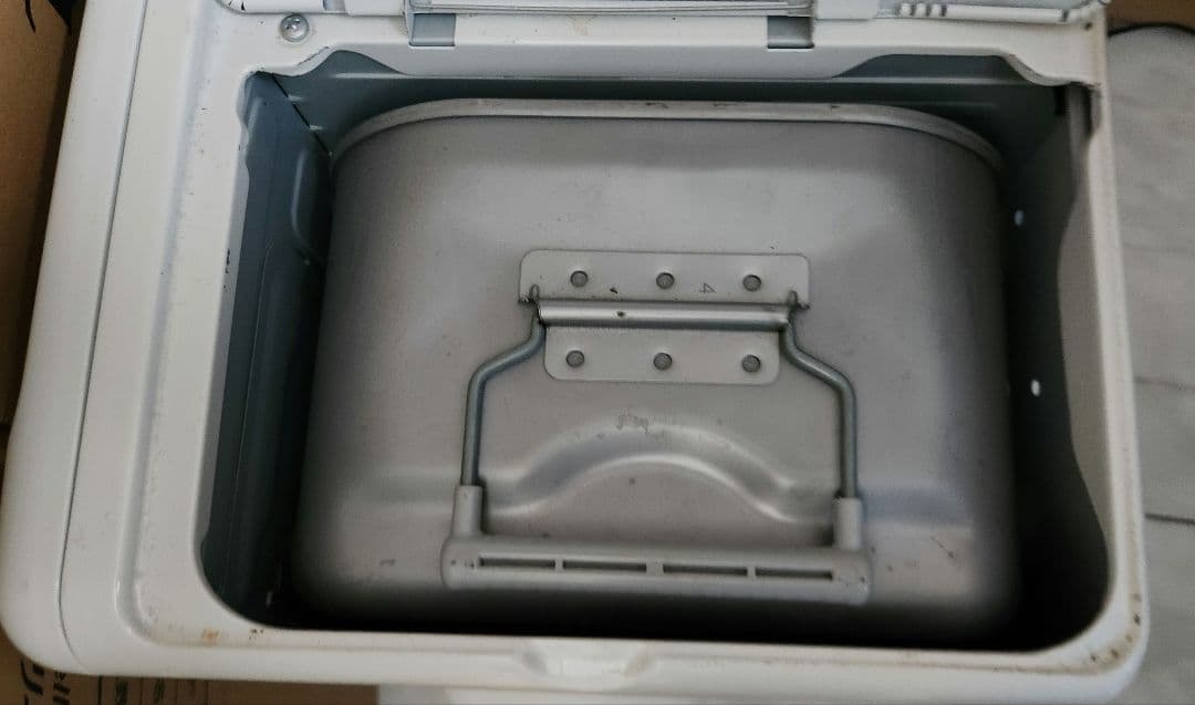 おそらちん ダイニチ 石油ファンヒーター 2019年製 ホワイト