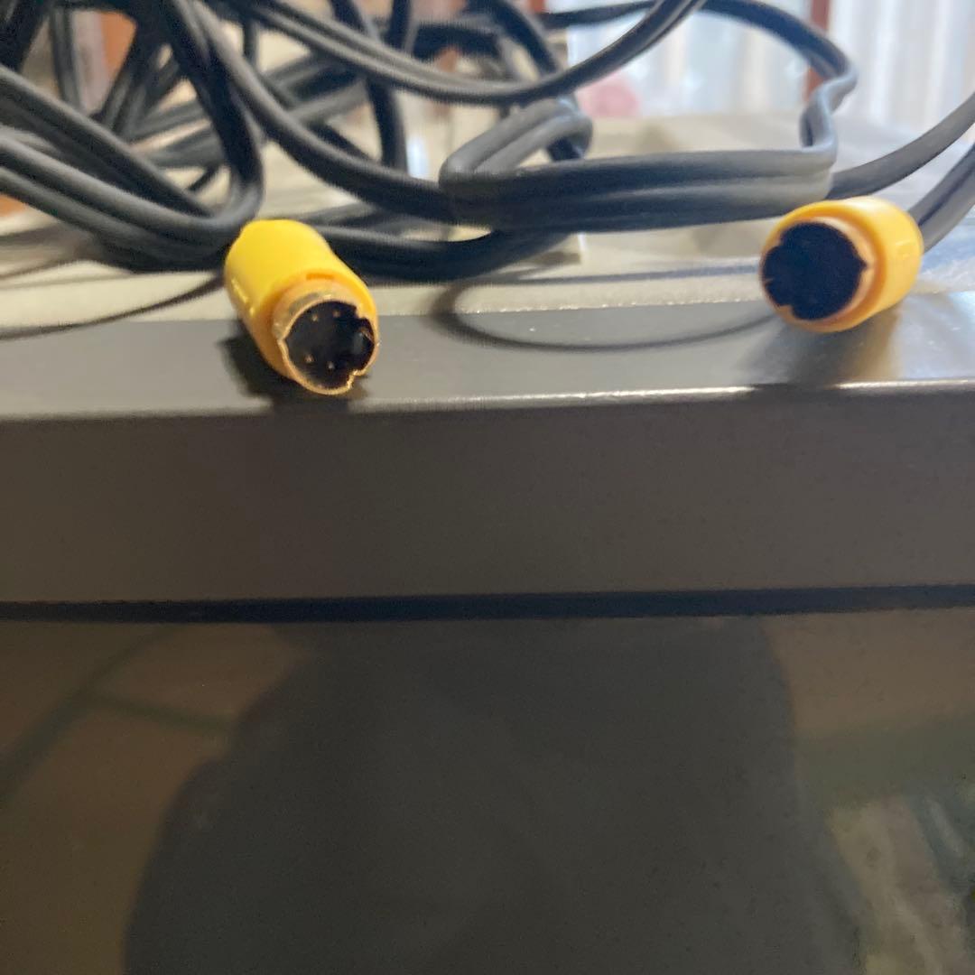 SONY Trinitron 業務用9インチモニター。　PVM-9040