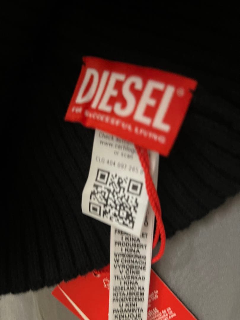 『新品タグ付』DIESEL ブラック ニット帽