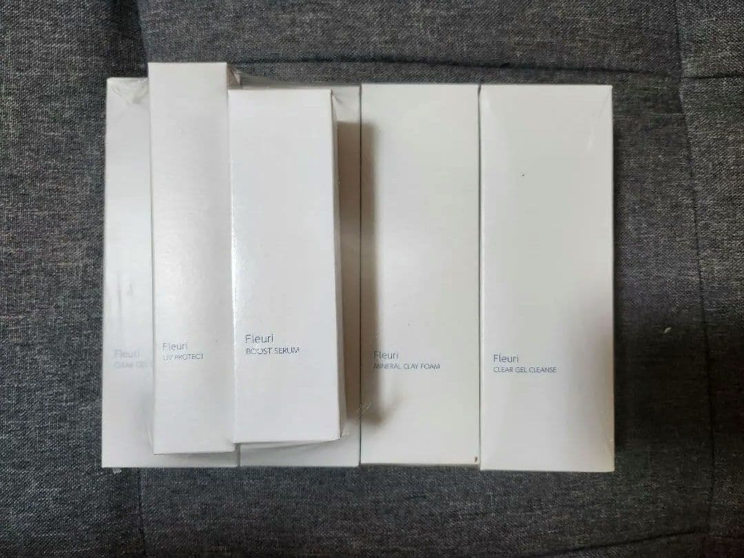 Fleuriフルリ クリアゲルクレンズ　ミネラルクレイフォーム　他　計6本セット