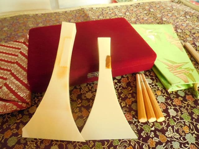 高級 三味線 三弦 三絃 バチ 撥 糸巻き 地唄 長唄 津軽 天然素材 ケース