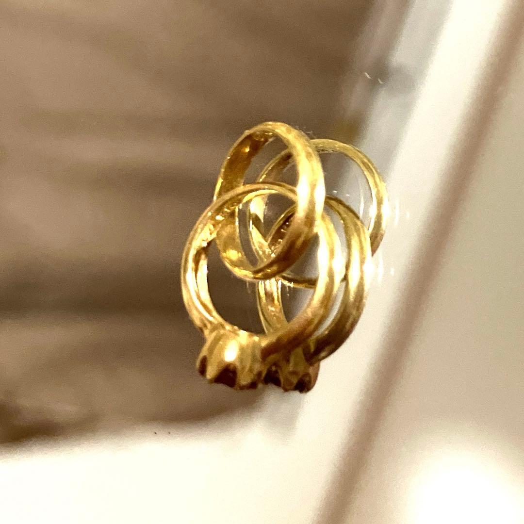 【お値打品】　18Ｋ　金ゴールド　二重輪　ガーネットペンダントヘッド　刻印あり♪