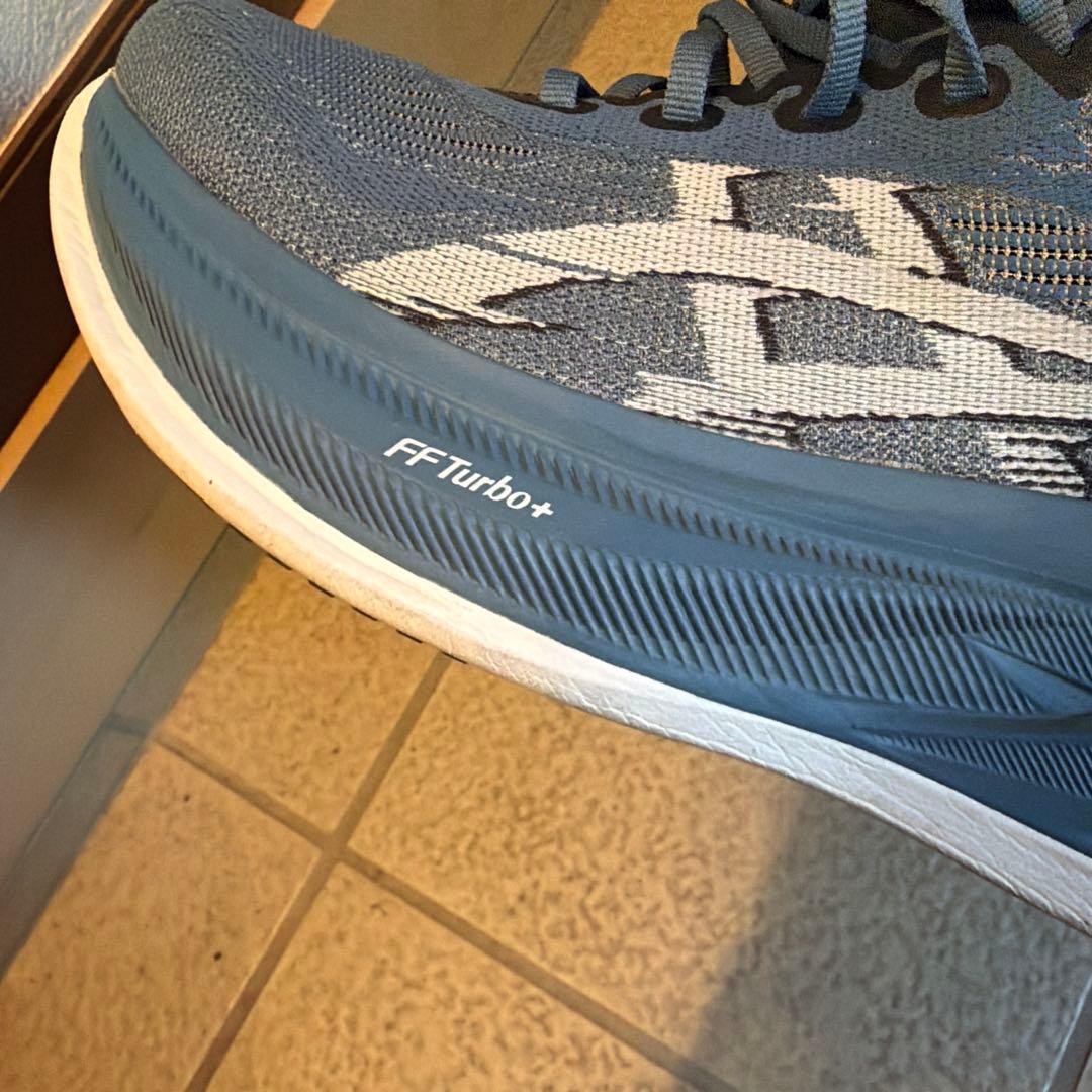 ASICS スーパーブラスト2 27cm