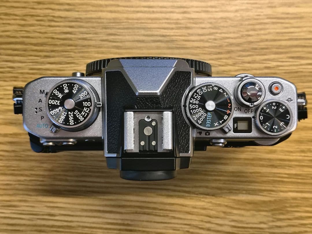 Nikon zfc　本体　美品　ショット数約4900