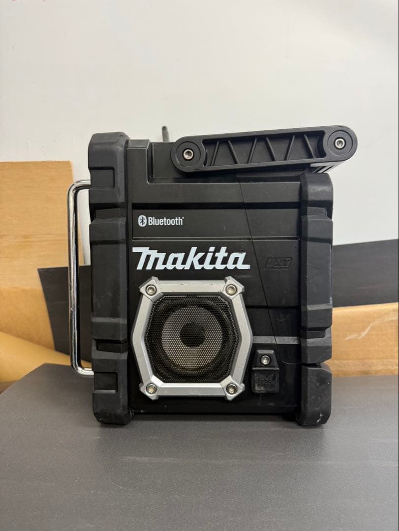 Makita MR106 Bluetoothラジオ