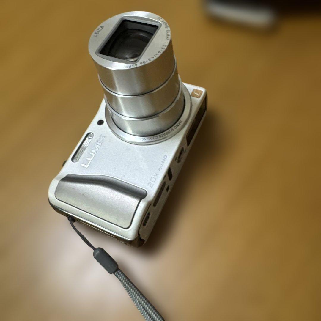 デジタルカメラ Panasonic DMC-TZ30