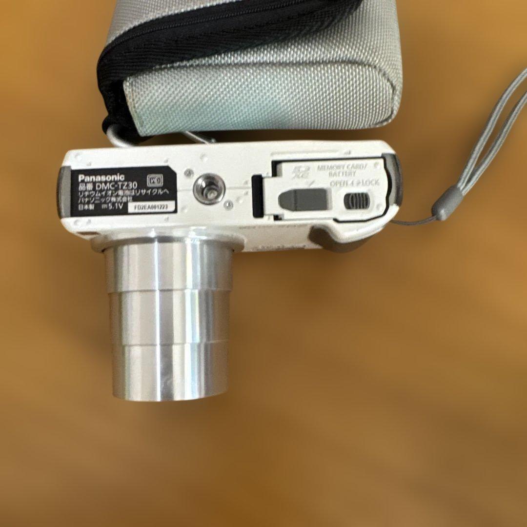 デジタルカメラ Panasonic DMC-TZ30