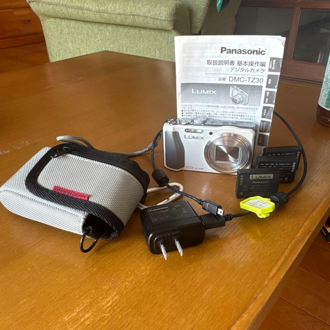 デジタルカメラ Panasonic DMC-TZ30