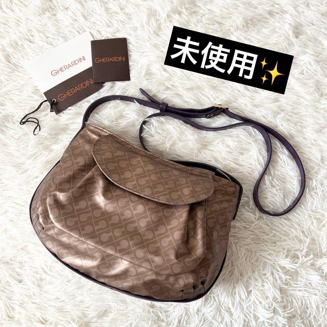 未使用✨ゲラルティーニ ソフティ　クロス　ショルダーバッグ