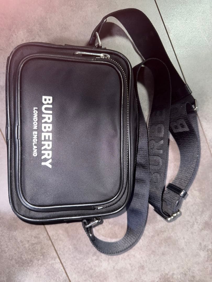 バーバリー　バッグ　ショルダー　BURBERRY